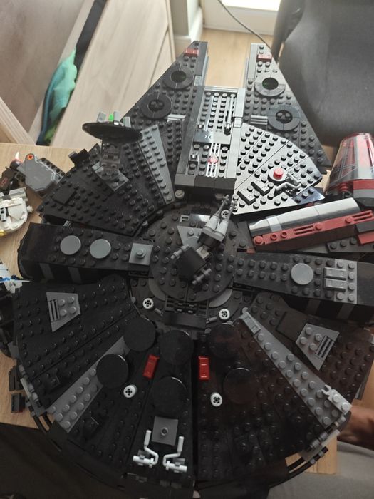 LEGO star wars sokół milenium czarny