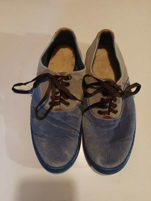 Sapatilhas de ganga em azul e cinza, tamanho 44