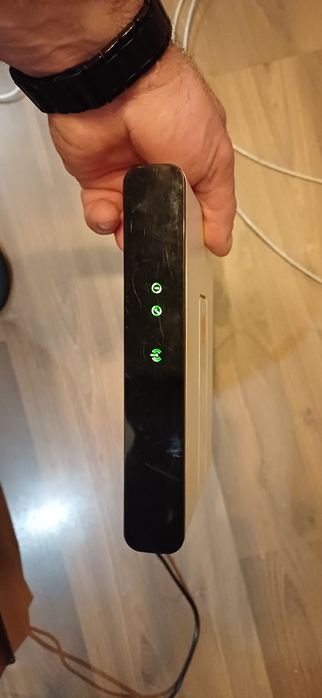 router/modem Sagemcom Fost 2704 od Orange.