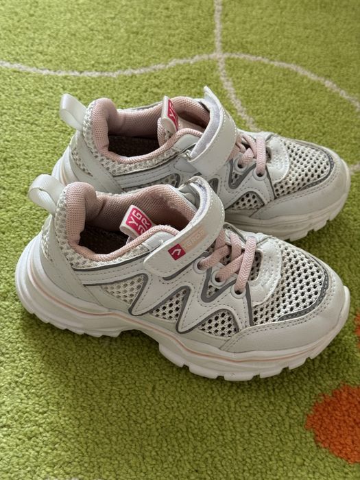 Кросівки літні 30 розмір для дівчинки