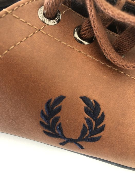 Sapatilhas Fred Perry, tamanho 40