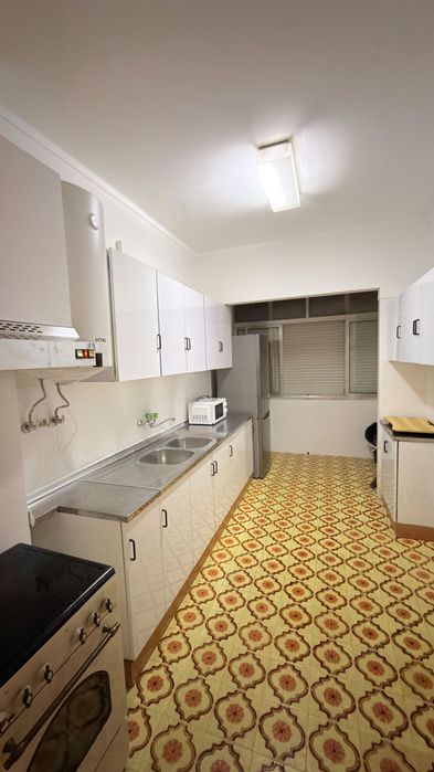 Alugo quarto na Póvoa de Santa Iria