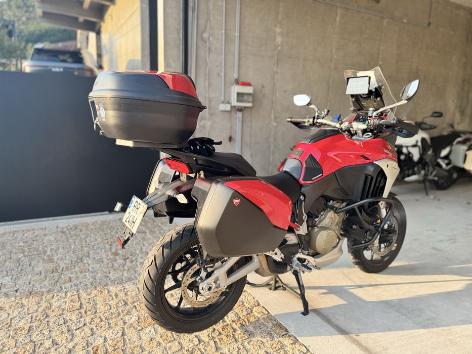Ducati multistrada v4 S