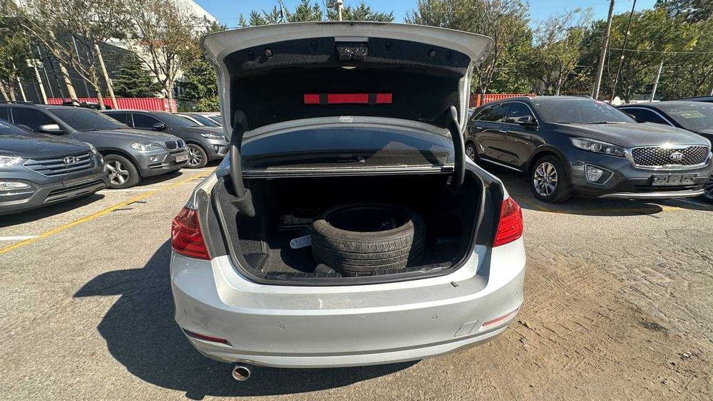 BMW 320d F30 2015 • Дизель, автомат, люк, проєкція