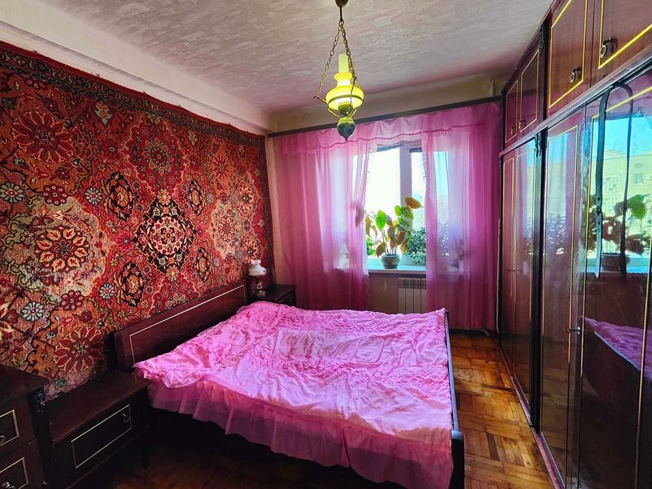 ПРОДАМ 2-ку по вул.Олімпійській 5 поверх в 9 поверх.будинку