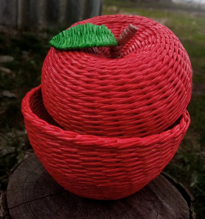 Плетене яблуко з паперової лози корзина сувенір декор подарунок