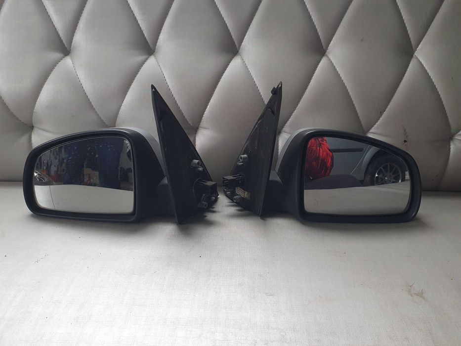 Lusterko prawe lub lewe Opel Meriva A z157 europa