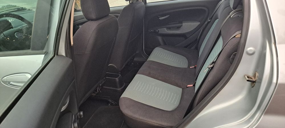Fiat Grande Punto 1.2 Active (2008)  Pintura Nova & Histórico