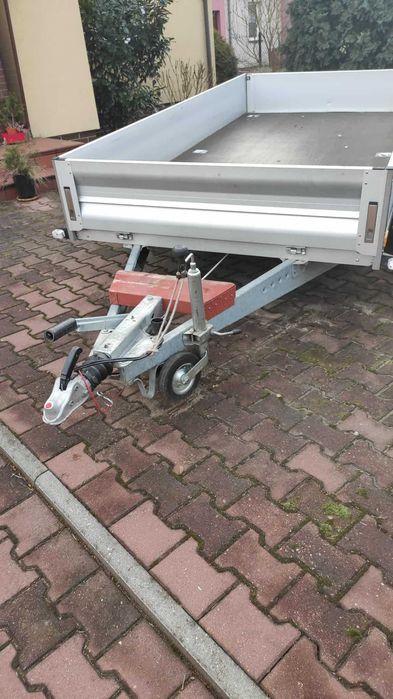 Nowa przyczepa 2200kg