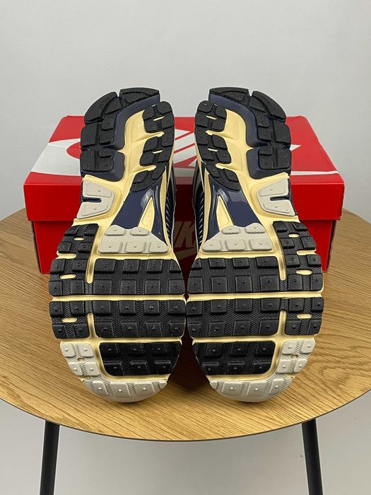 Кросівки NIKE Air Zoom Vomero 5 (EU 44) Оригінал Білі Чоловічі На Літо Нові