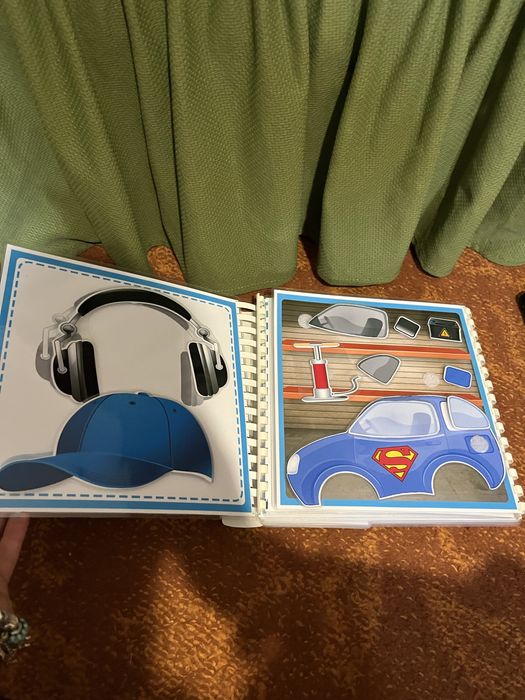 Розвиваюча книга-липучка