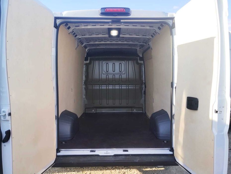 Zabudowa podłogi, boków i drzwi w autach Ducato Jumper Boxer Movano Proace Max L2H2