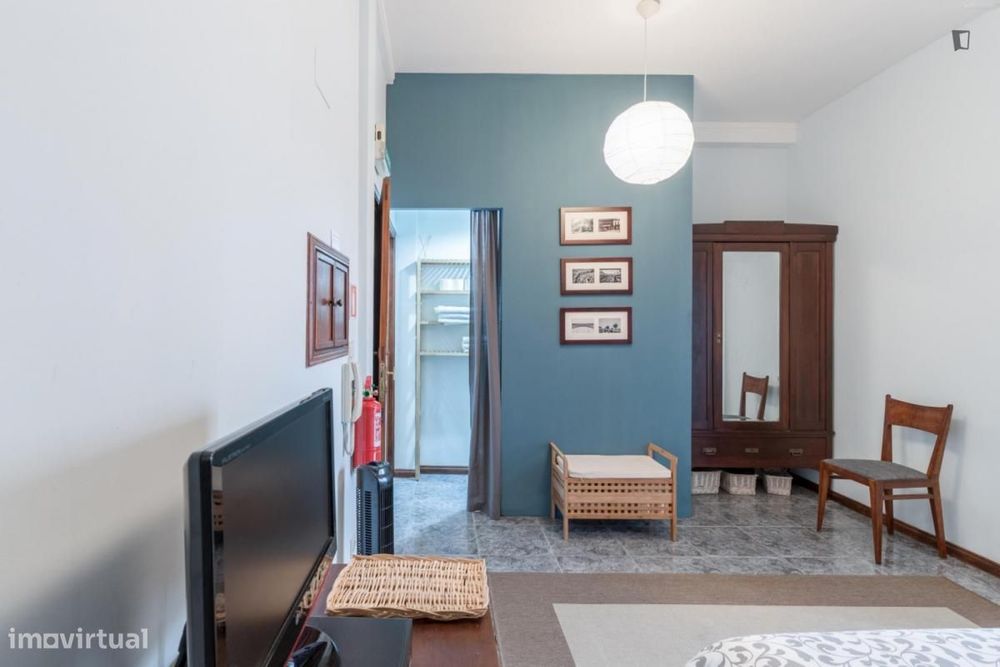 Estúdio - localizado em Paranhos Porto