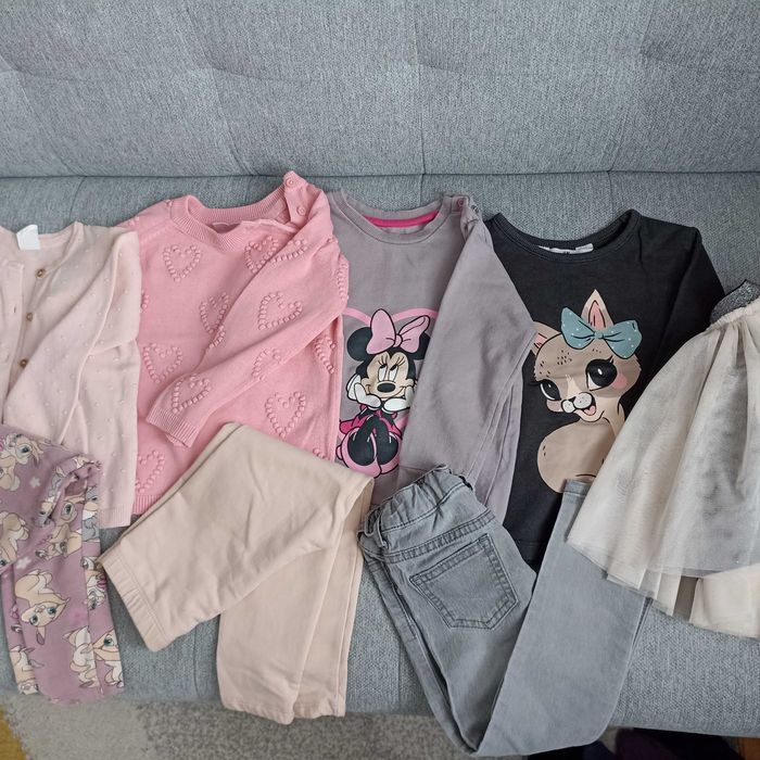 Zestaw ubrań dla dziewczynki bluzy spodnie komplet ubranek 92/98