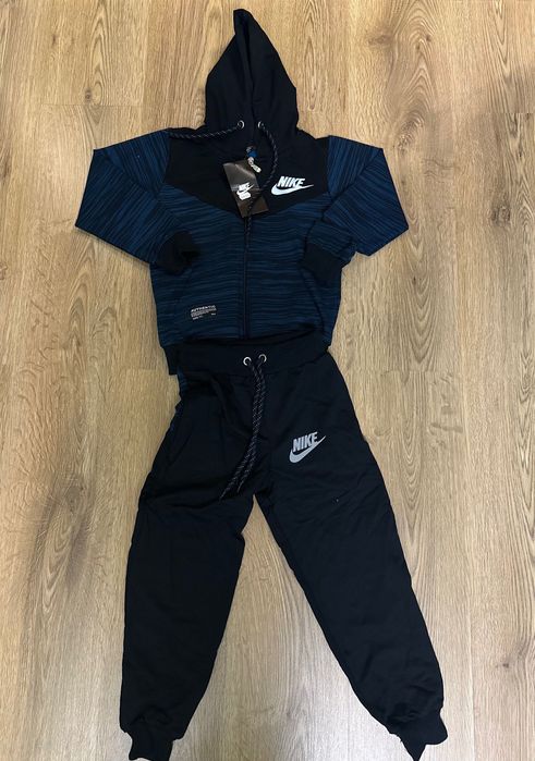 Спортивний костюм Adidas Nike