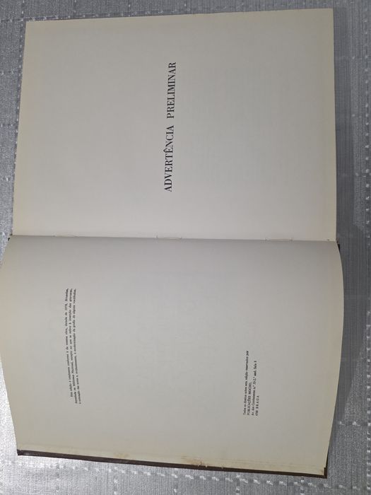 BOCAGE — Poesias Eróticas, Burlescas e Satíricas
Publicações Módio, Braga — Novembro de 1979