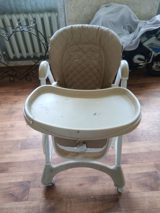 Стульчик для кормления