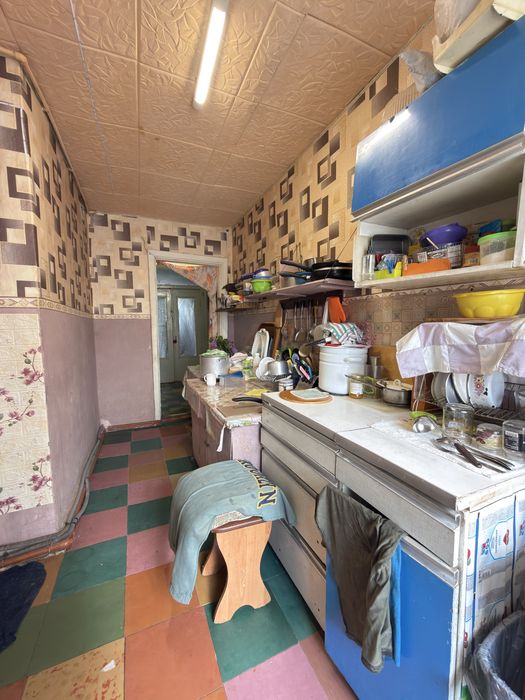 Продаж 2-х кімнат в гуртожитку вул. Кременчуцька