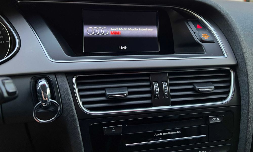 Audi A4 Avant 2.0TDI 177CV Full S-Line (Interior/Exterior)