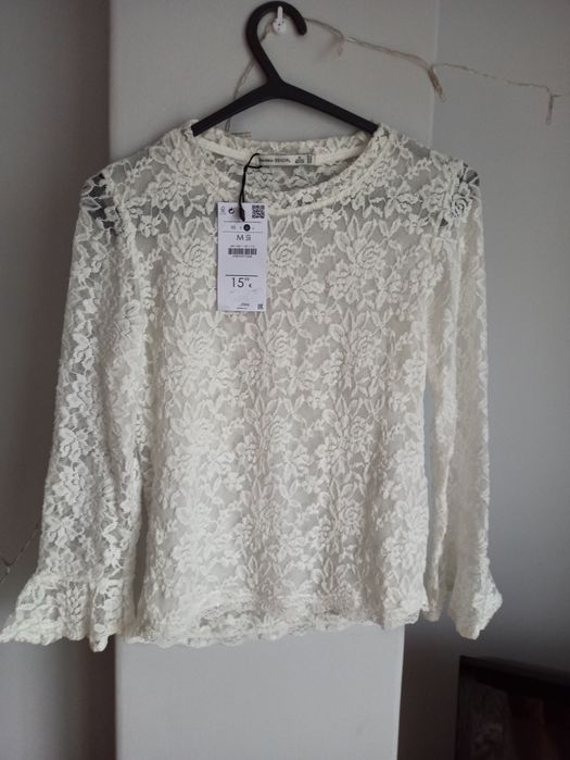 Camisola de renda nova