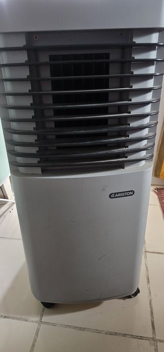 Desumidificador e Ar condicionado portatil Ariston