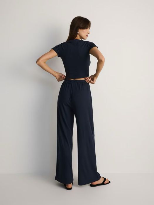 Вільні тонкі штани Reserved, чорні класичні штани