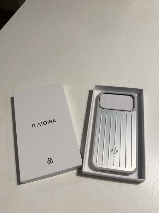 Case srebrny Rimowa iphone 17 pro max Łódź Widzew • OLX.pl