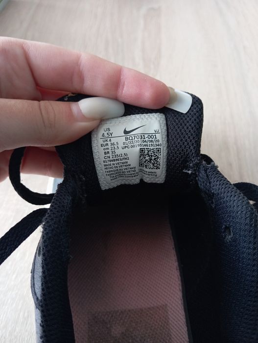 Buty Nike r.36.5