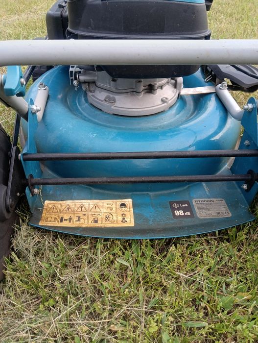Газонокосилка 51см Hyundai L5100M + 2 фильтра воздушных