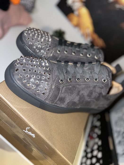 christian louboutin buty