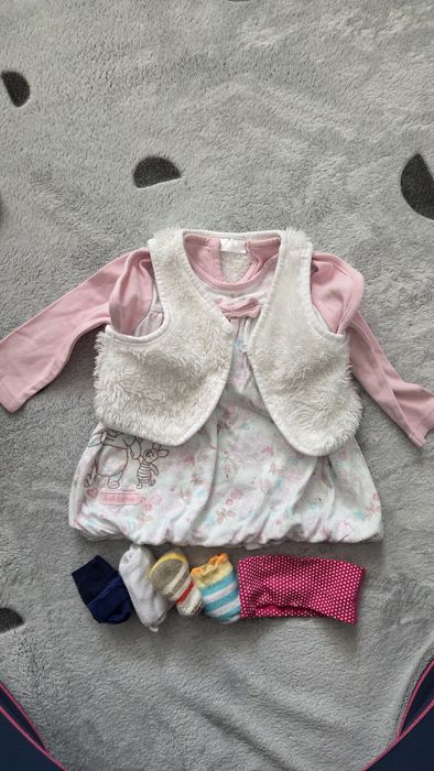 Zestaw ubrań paka 68 dla dziewczynki Body spodenki bluzki sweterki