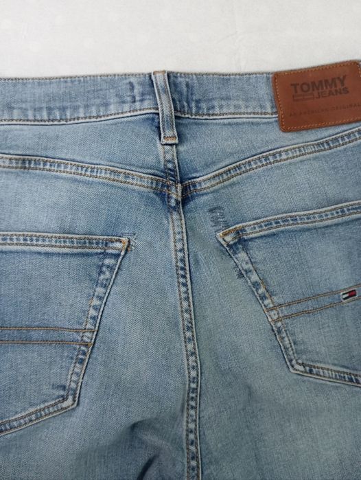 Spodnie damskie Tommy Jeans
