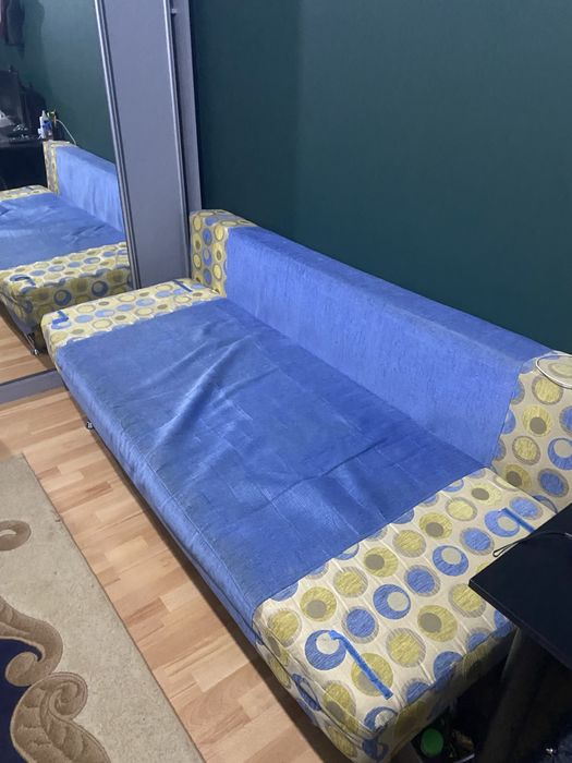 Диван,дитячий синій колір