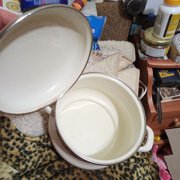 Кастрюля в отличном состоянии  2,5литра