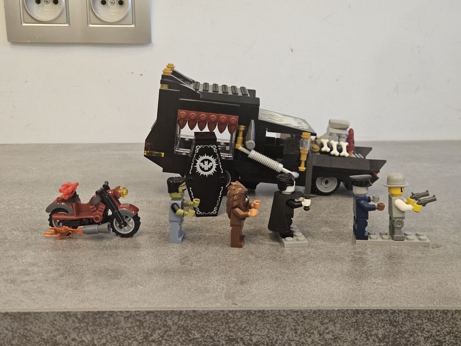 Lego 9464 monster fighters plus 2 unikatowe figurki