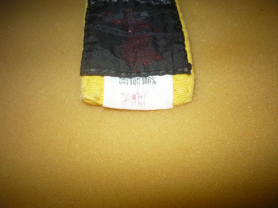Cinto amarelo - artes marciais: 1 euro