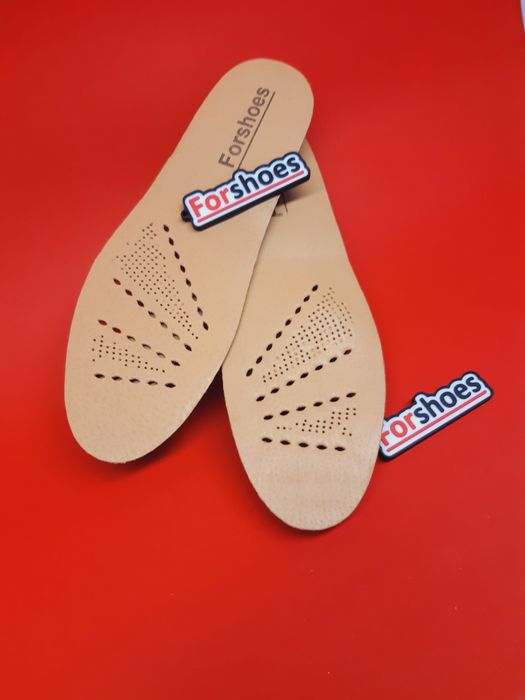 Skórzane wkładki podwyższające z perforacją. Rozmiar 44. Wyściółki.