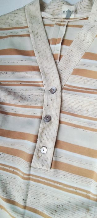 Sukienka z krótkim rękawem 48