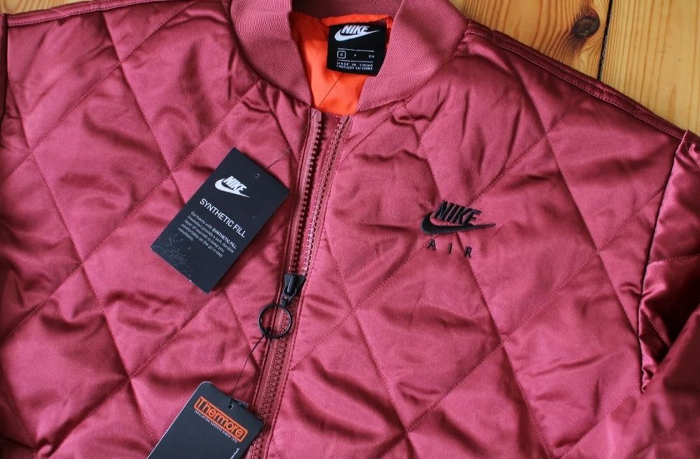 Куртка- ветровка Nike Air Satin Jacket WMNS