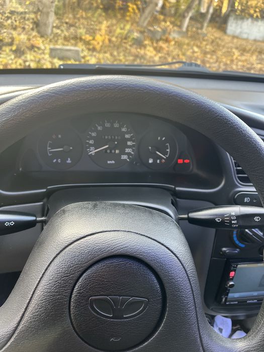 Автомобиль daewoo lanos