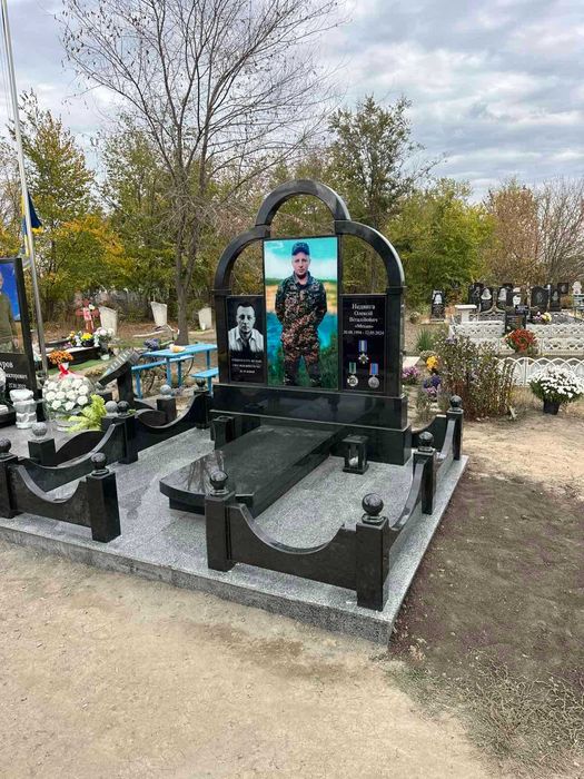 Пам'ятники Військовим ЗСУ