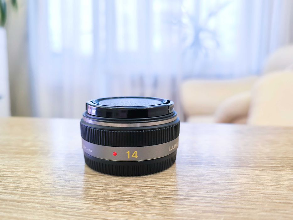 Panasonic Lumix 14 f/2.5 ASPH ! Отличное состояние !