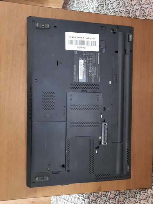 Ноутбук Lenovo ThinkPad T520 / i5-520M /4 Гб./HDD 250 Гб