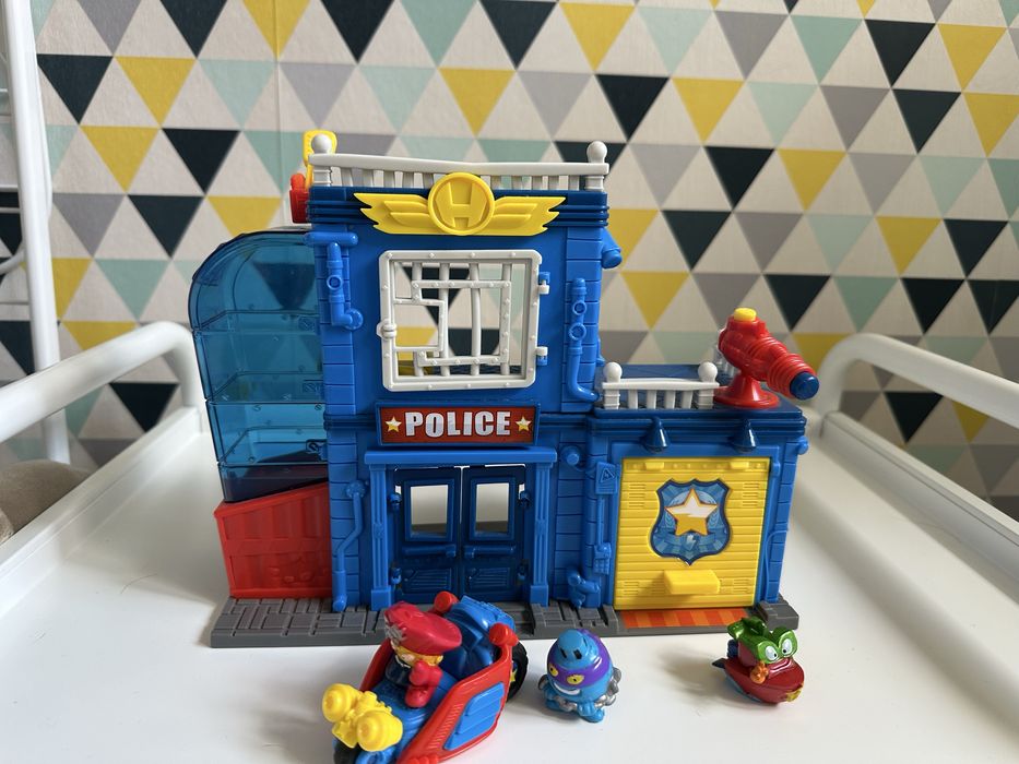 Magic Box Super Things Posterunek policji