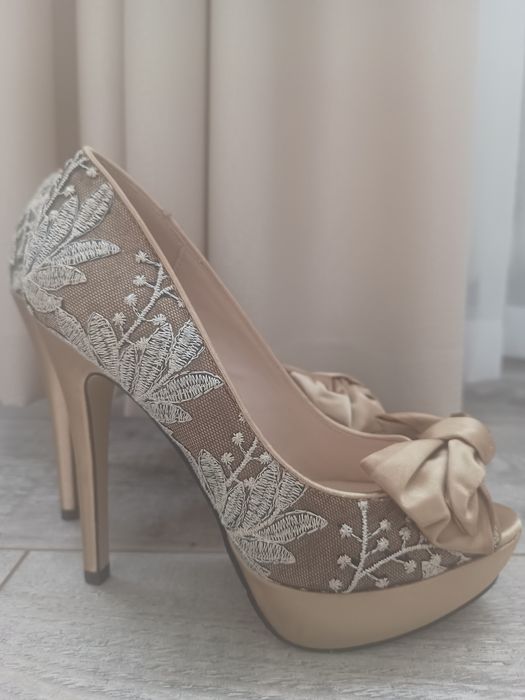 Buty Menbur 36 złote impreza wesele