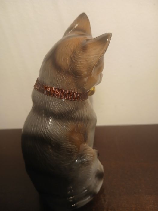 Prześliczna figurka kotka