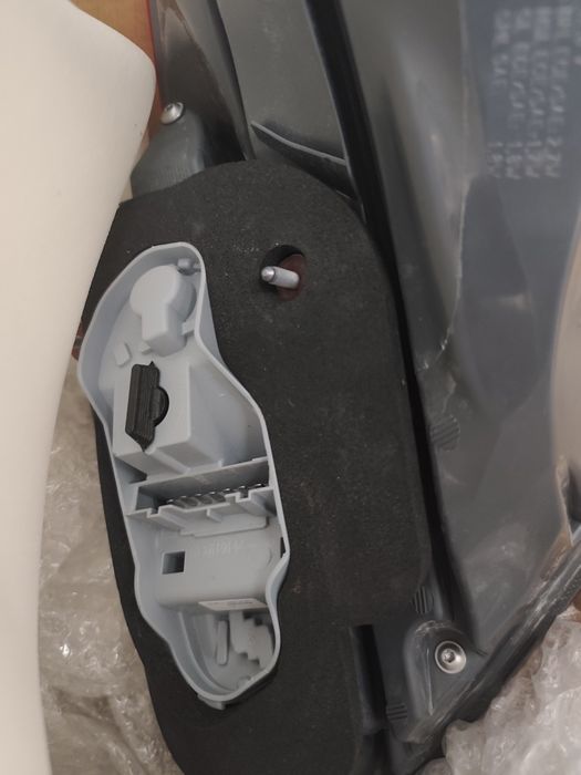 Farolim adequados para Mercedes W205