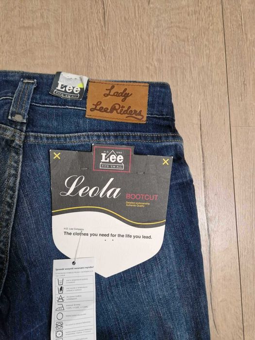 Nowe damskie spodnie jeansowe LEE Leola dzwony roz. W27 L33