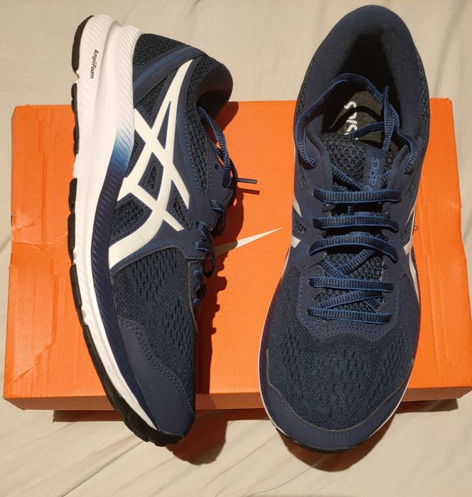 Ténis Novos ASICS (Amplifoam) / Sketchers  ( Go Walk - Hyper Pillars )