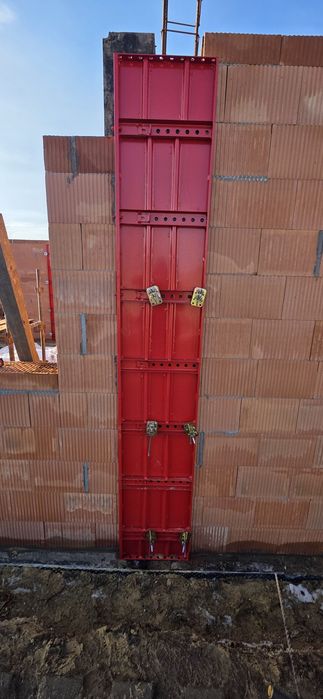 Szalunek  słupowy  Szalunki na słupy hiszpańskie